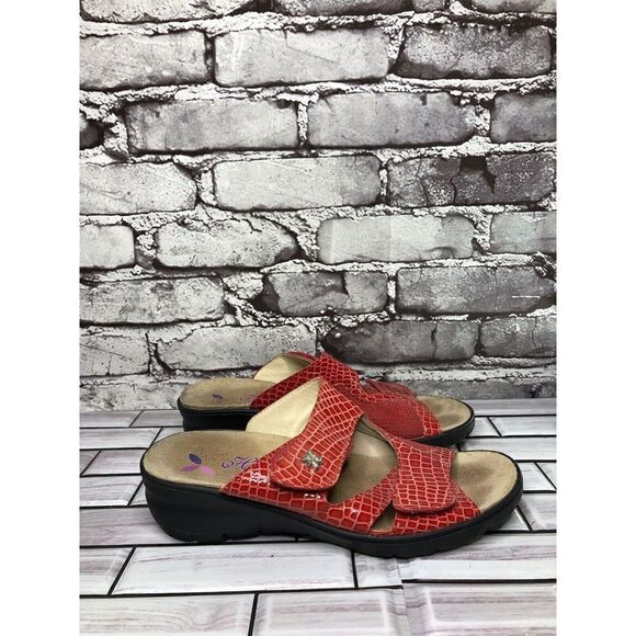 Helle Comfort Red Leather Croc Print Strap Wedge Sandals Women’s Sz 38EU/7.5M US - Picture 5 of 16
